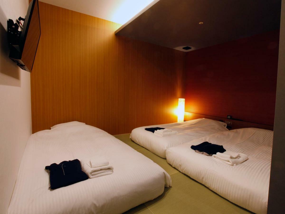 Japanese-Style Room